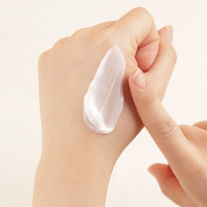 Крем для тела на ламеллярной эмульсии от Derma:B