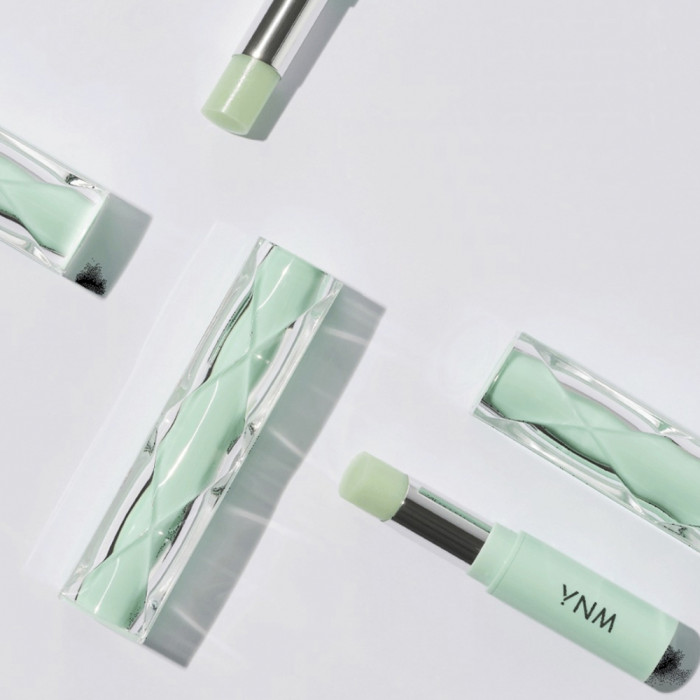 Увлажняющий бальзам для губ от YNM