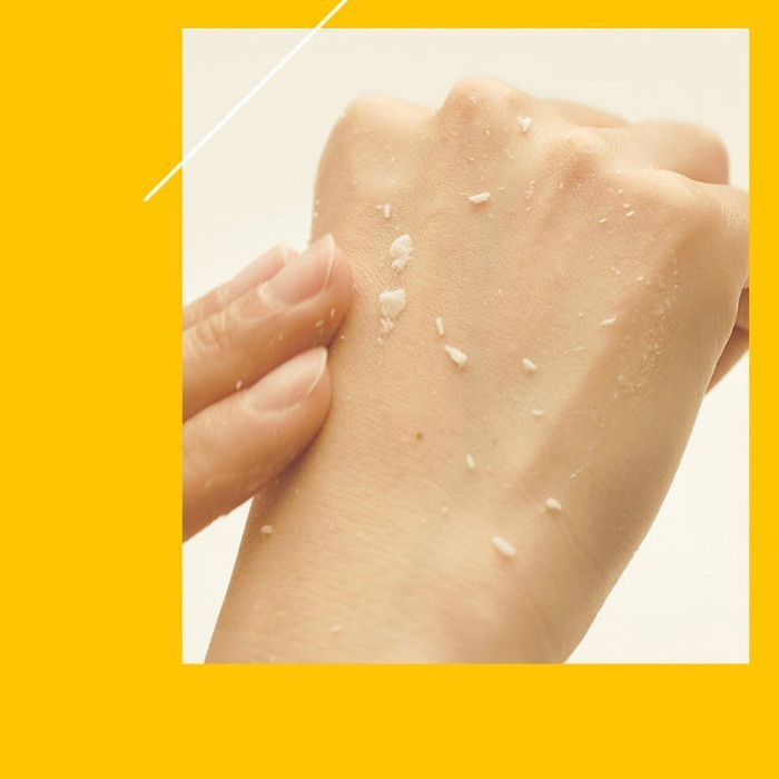 Пилинг-скатка с экстрактом Календулы от Ottie