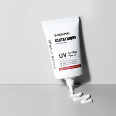 Осветляющий солнцезащитный крем с глутатионом от Medi-Peel