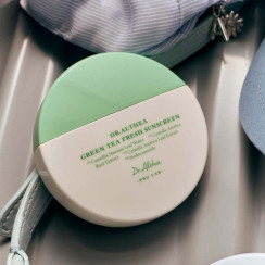 Успокаивающий солнцезащитный крем от Dr. Althea