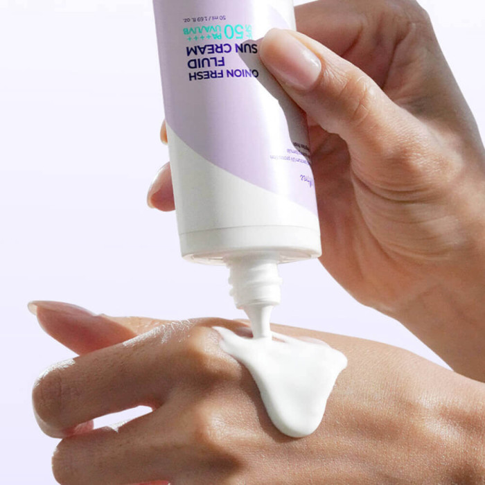 Лёгкое солнцезащитное молочко для проблемной кожи от IsNtree