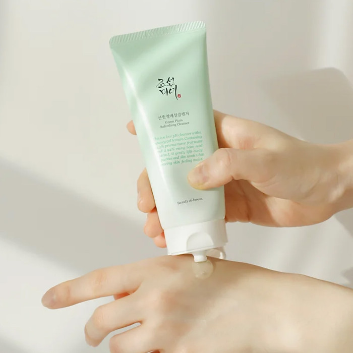 Освежающий гель для умывания с зелёной сливой от Beauty of Joseon