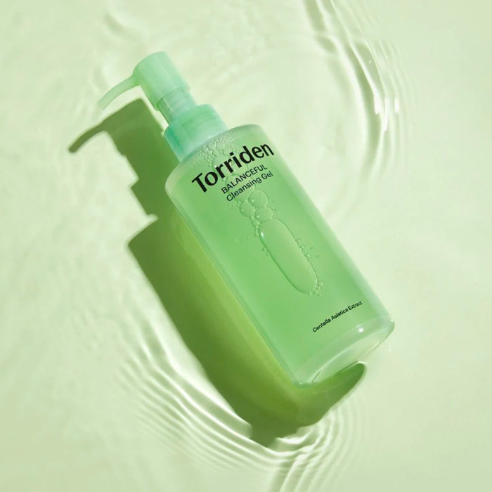 Мягкий гель для умывания с комплексом центеллы от Torriden