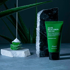 Крем увлажняющий с алоэ и гиалуроновой кислотой от Benton