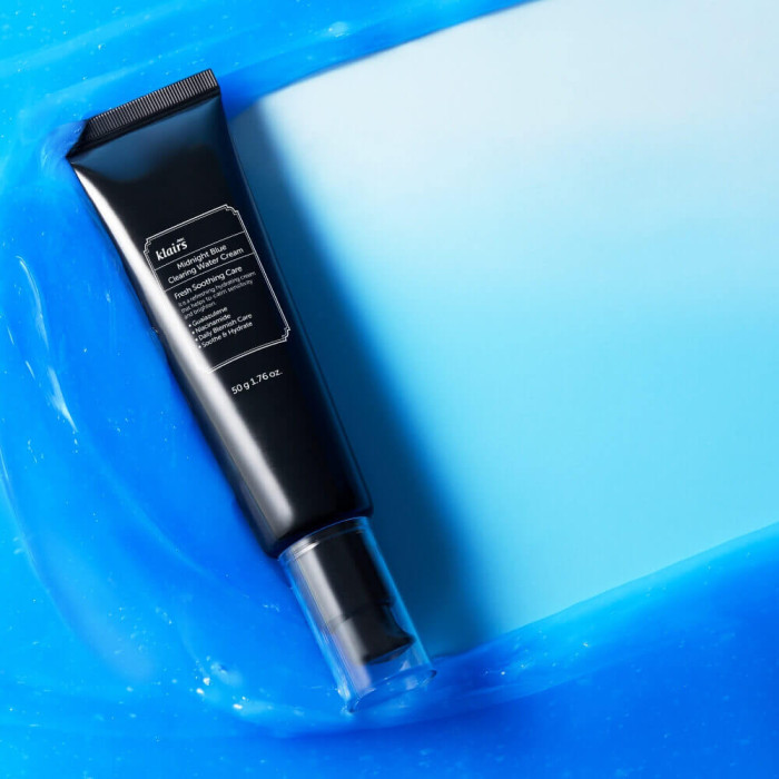 Лёгкий успокаивающий крем для лица с гвайазуленом от Dear, Klairs