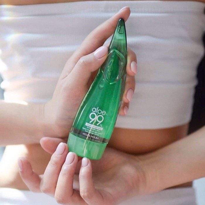 Универсальный гель Алоэ 99% от Holika Holika