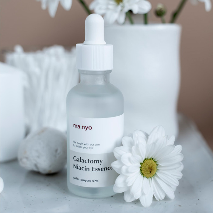 Ферментированная бустер-эссенция для осветления кожи от Manyo