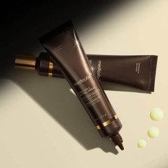 Лифтинг-сыворотка с липосомальным ретинолом от Medicube