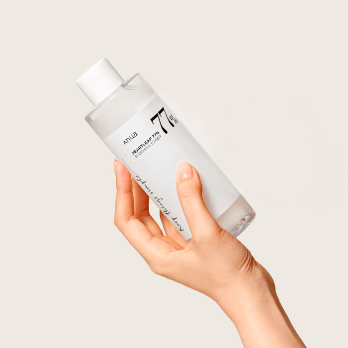 Успокаивающий тонер на основе хауттюйнии от Anua