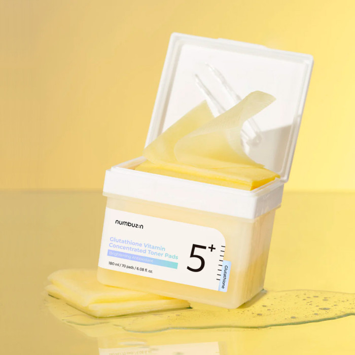 Осветляющие витаминные пэды с ниацинамидом от Numbuzin