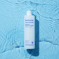 Лёгкий тонер-эссенция с церамидами от Real Barrier