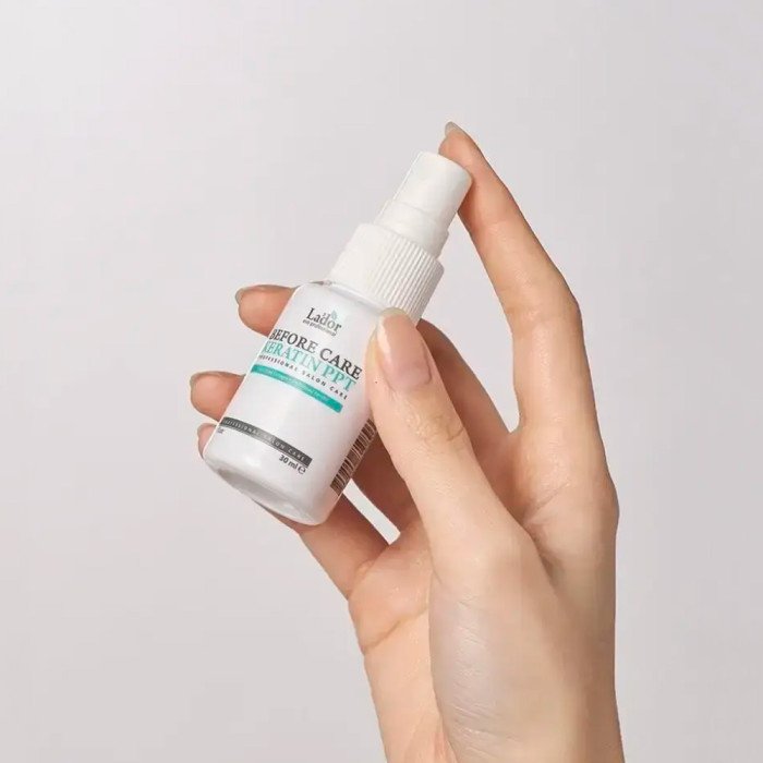 Кератиновый восстанавливающий спрей для волос от La'dor