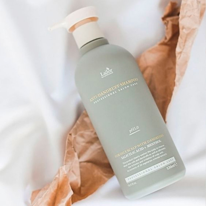 Шампунь против перхоти от Lador