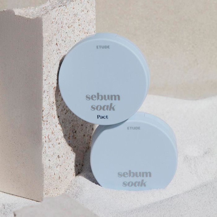 Лёгкая минеральная матирующая пудра от Etude